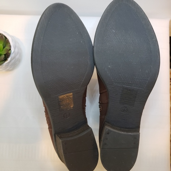 CLOSING SALE Blondo Waterproof Brown Ankle Boots - Picture 6 of 8